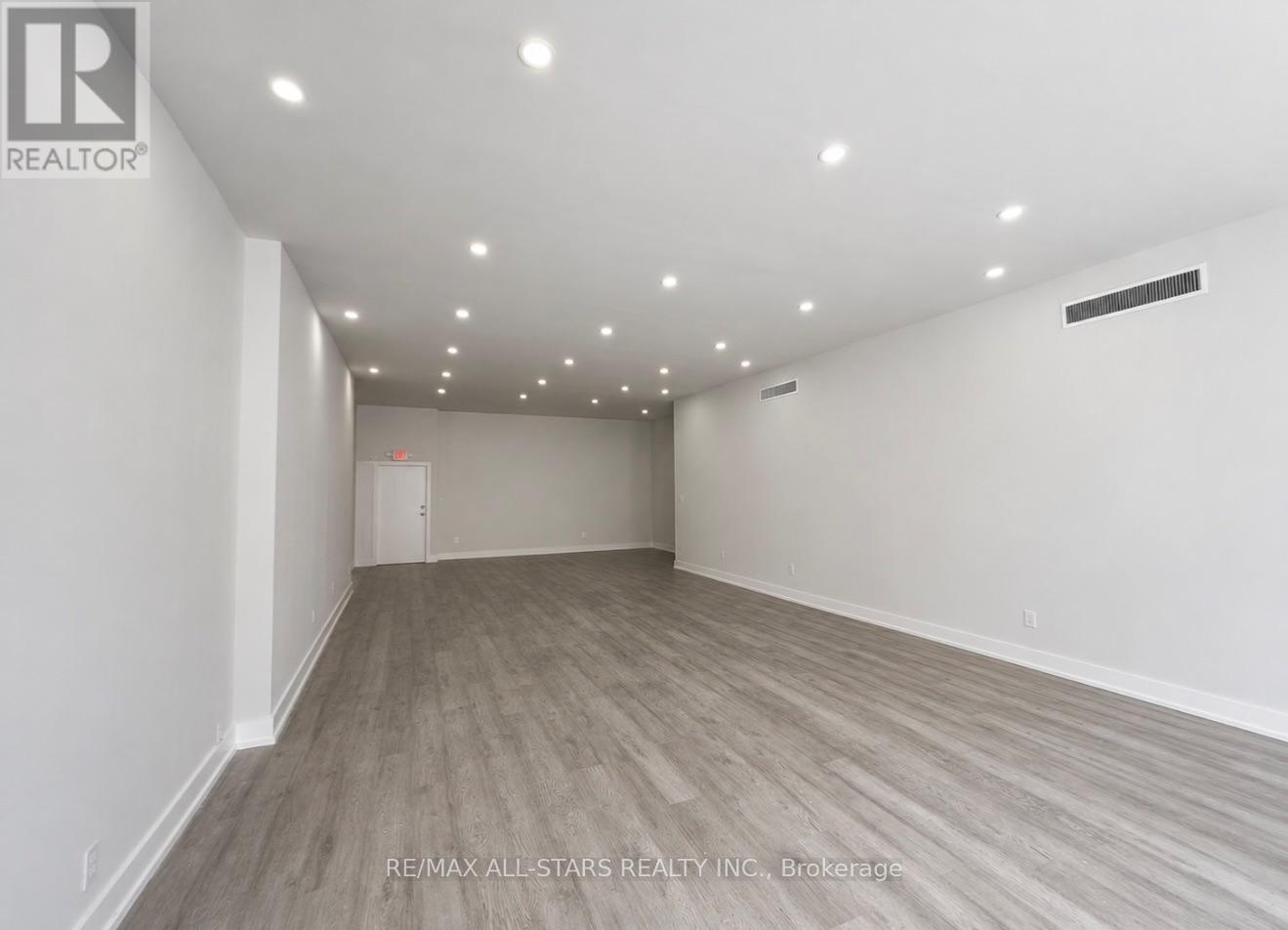100 - 715 Queen Street E, Toronto, Ontario  M4M 1H1 - Photo 4 - E13636420