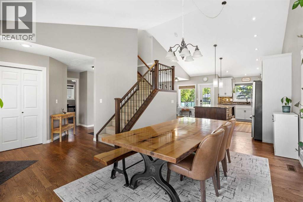 17 Sunset Crescent, Okotoks, Alberta  T1S 1M6 - Photo 4 - A2309963