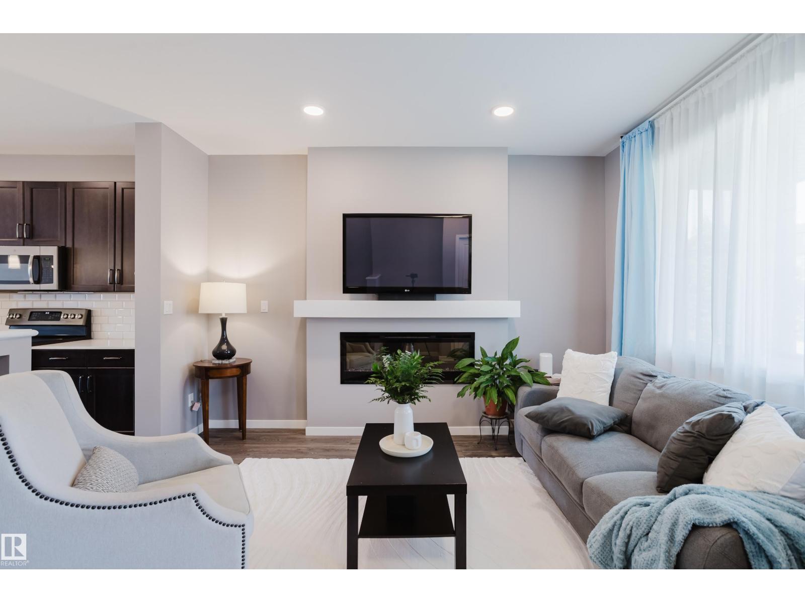 4331 Cooke Ln SW, Edmonton, Alberta  T6W 4M7 - Photo 4 - E4502128