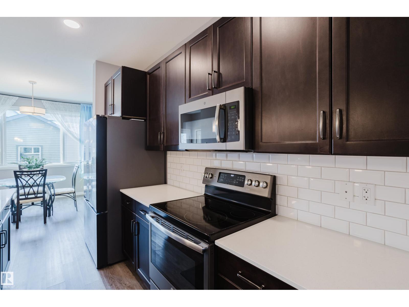 4331 Cooke Ln SW, Edmonton, Alberta  T6W 4M7 - Photo 8 - E4502128