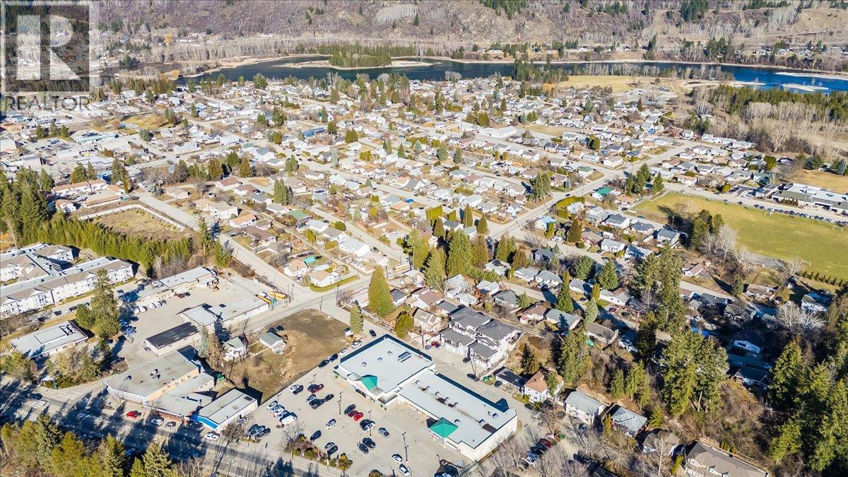 625 11th Avenue Unit# 6, Castlegar, British Columbia  V1N 1J7 - Photo 48 - 10393083
