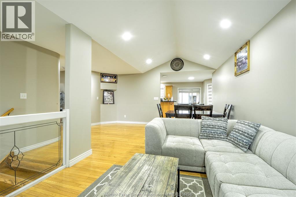 160 Branton Crescent, Tecumseh, Ontario  N9K 1E6 - Photo 6 - 26018844