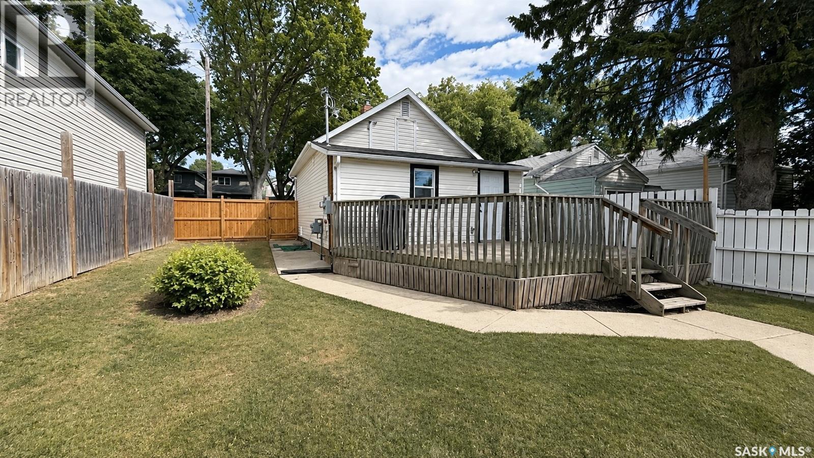 413 L Avenue N, Saskatoon, Saskatchewan  S7L 2P6 - Photo 4 - SK044397
