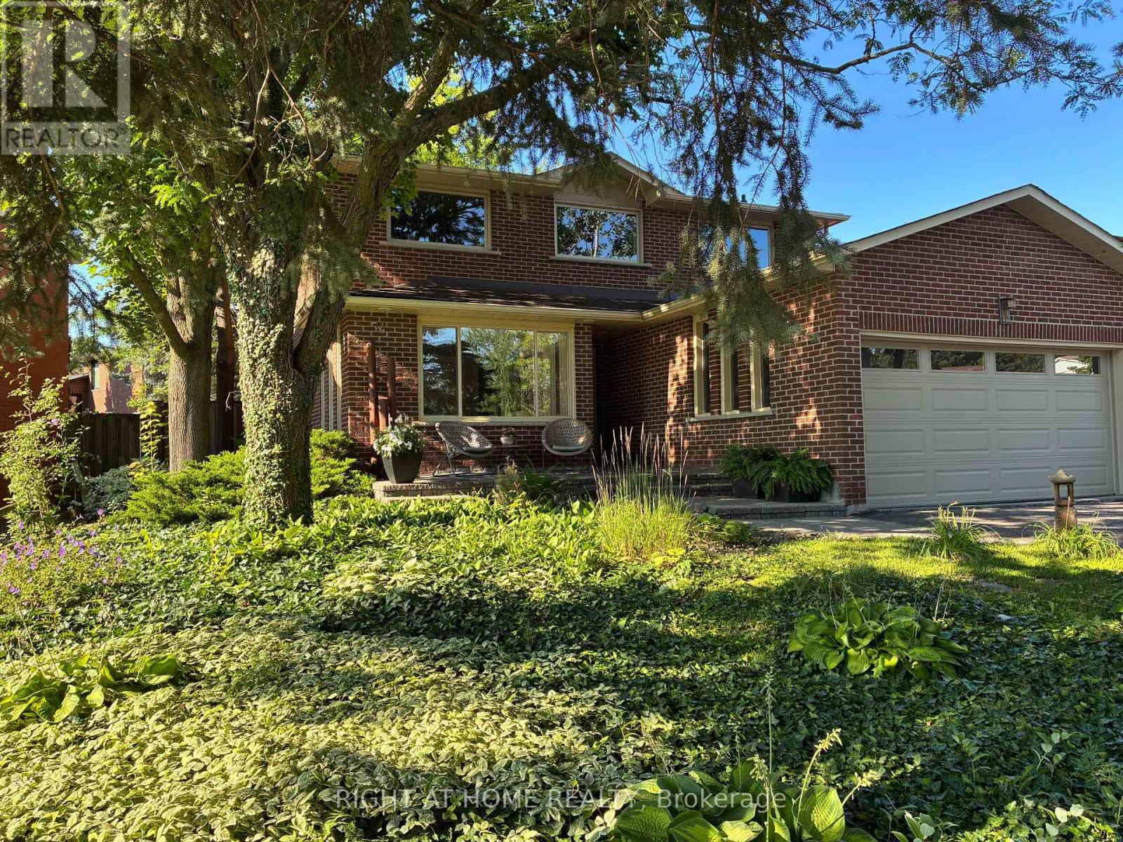54 London Road, Newmarket, Ontario L3Y 6A2 - Photo 3 - N13485956
