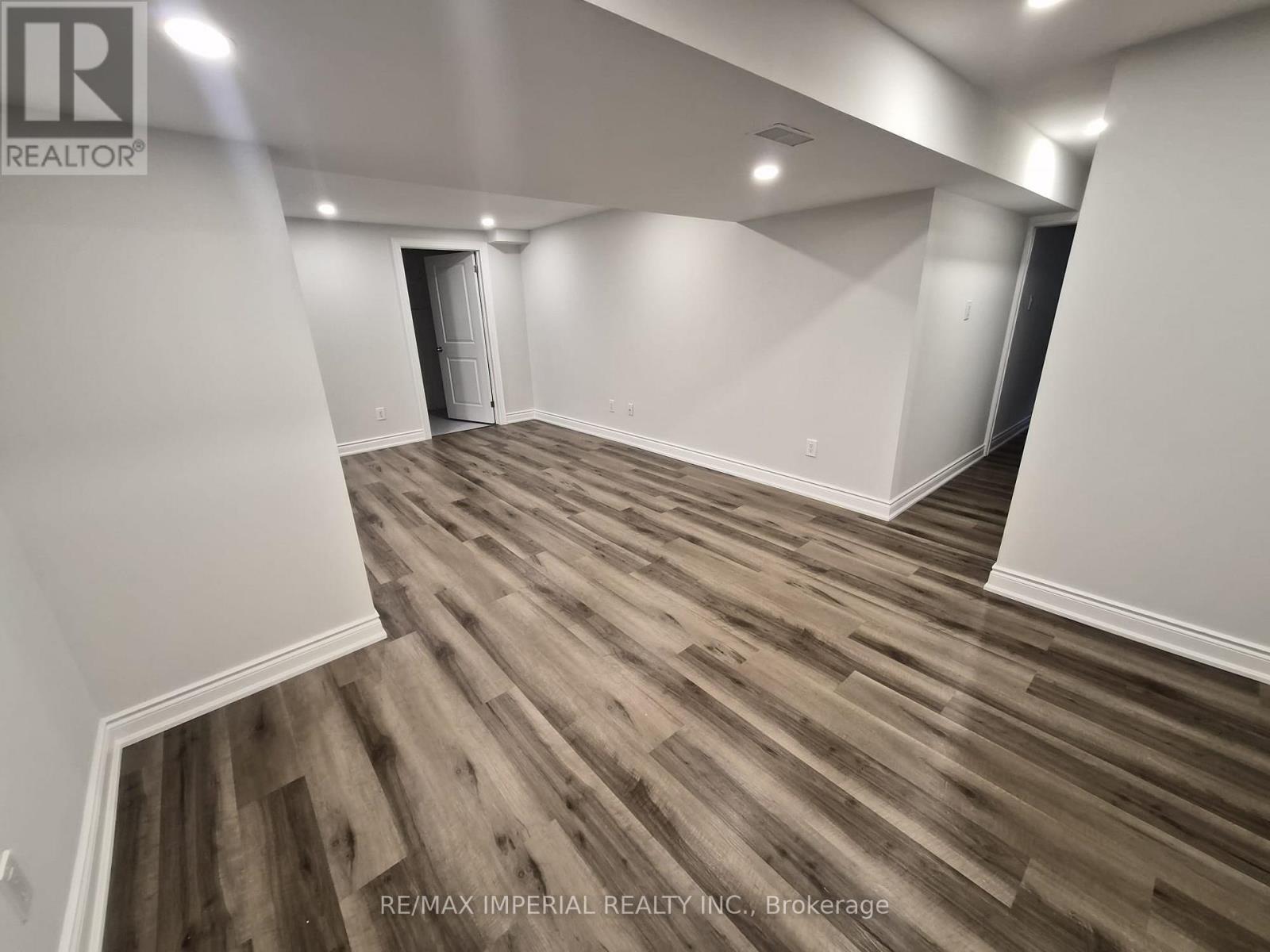8 Multiflora Place, Markham, Ontario L3T 2W5 - Photo 18 - N13638076