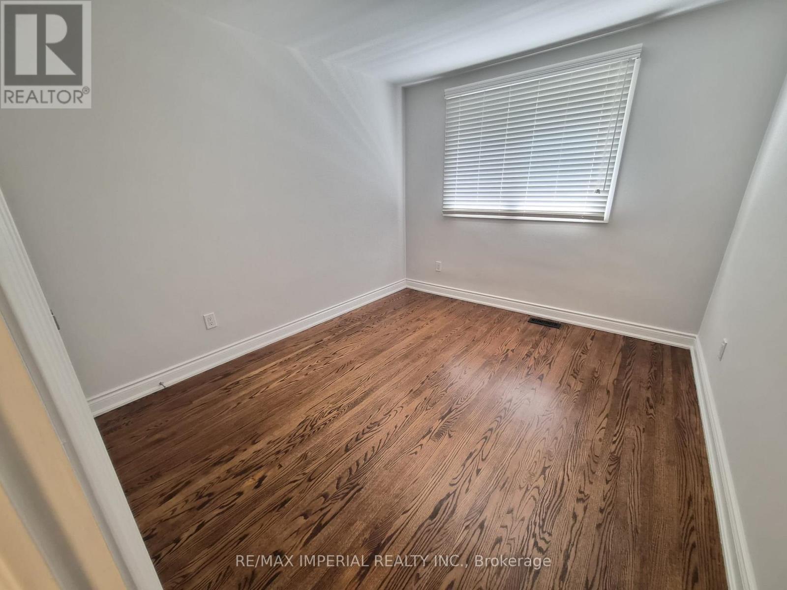 8 Multiflora Place, Markham, Ontario L3T 2W5 - Photo 11 - N13638076