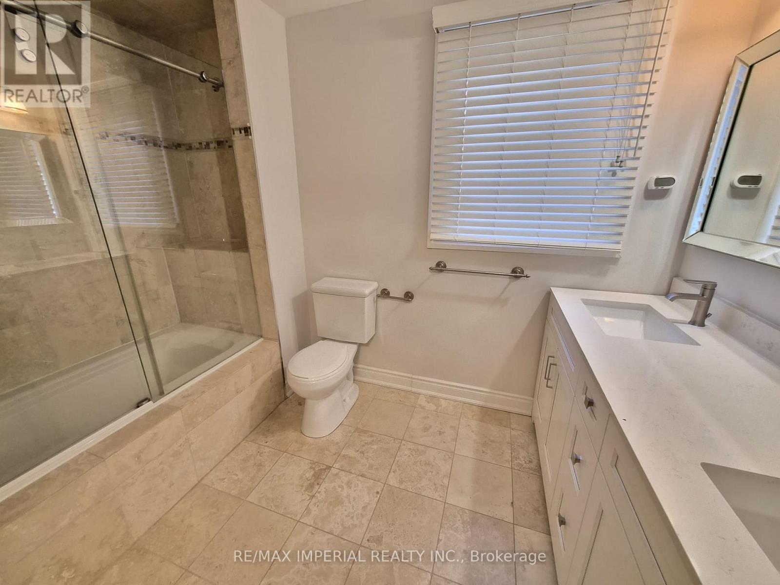 8 Multiflora Place, Markham, Ontario L3T 2W5 - Photo 12 - N13638076
