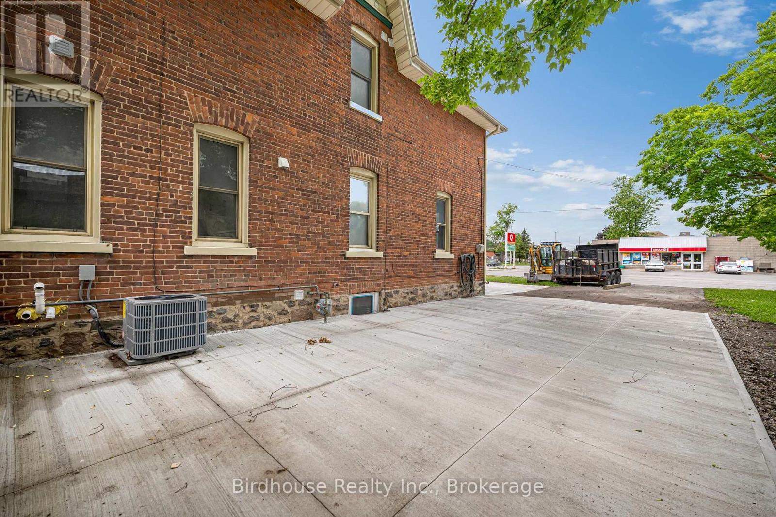 Unit#b - 108 Lindsay Street S, Kawartha Lakes, Ontario  K9V 2M6 - Photo 8 - X13635838