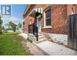 108 LINDSAY STREET S, Kawartha Lakes, Ontario