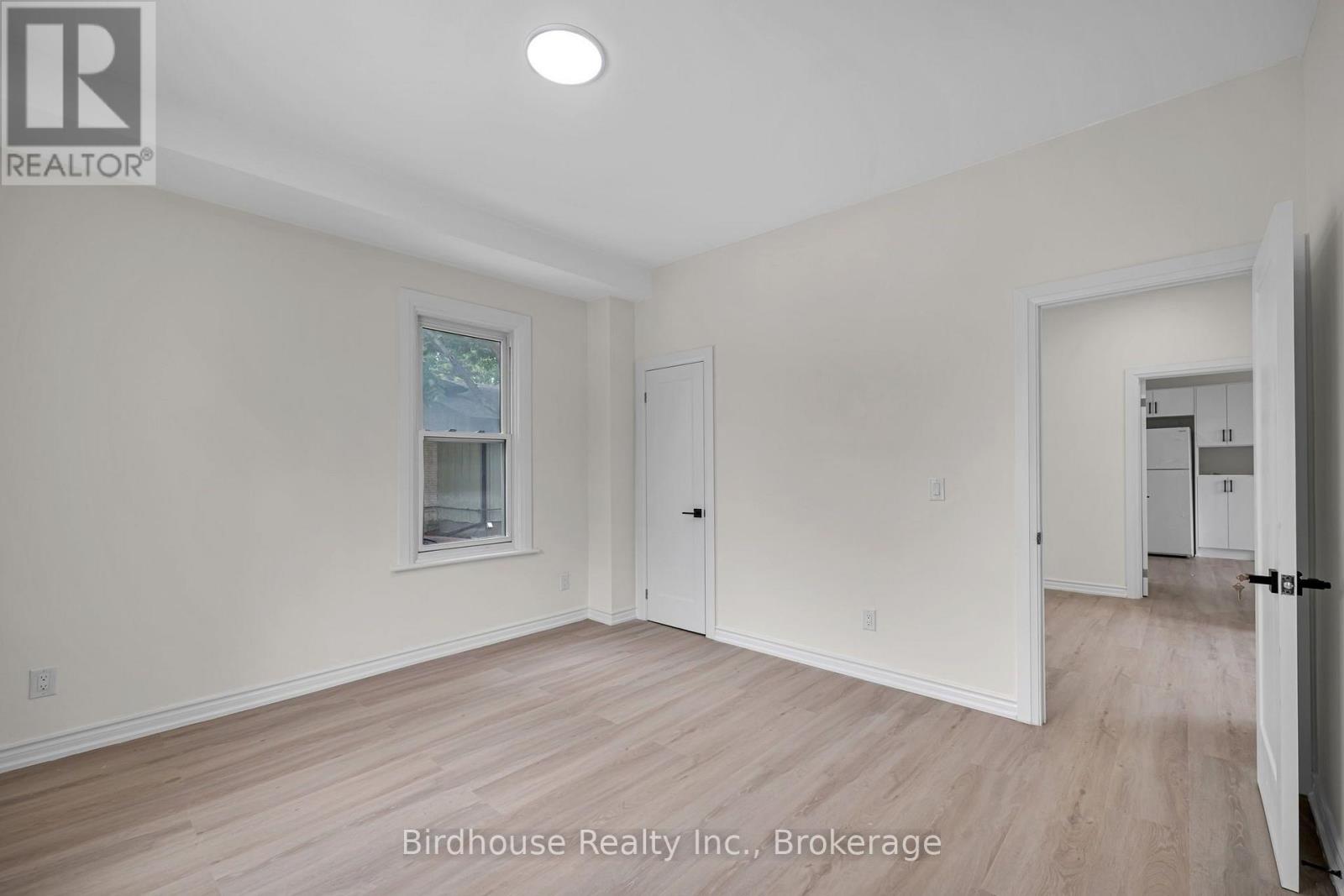 108 Lindsay Street S, Kawartha Lakes, Ontario  K9V 2M6 - Photo 8 - X13635818