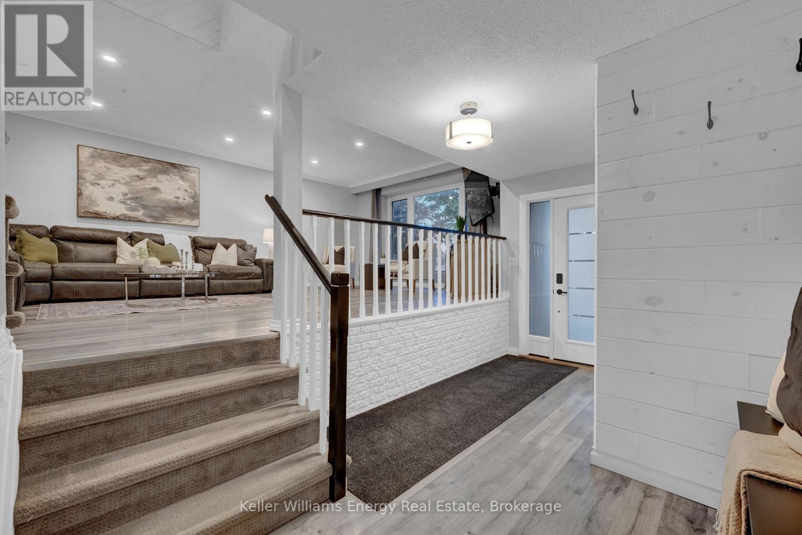 38 Spry Avenue, Clarington, Ontario  L1C 3T5 - Photo 7 - E13638762