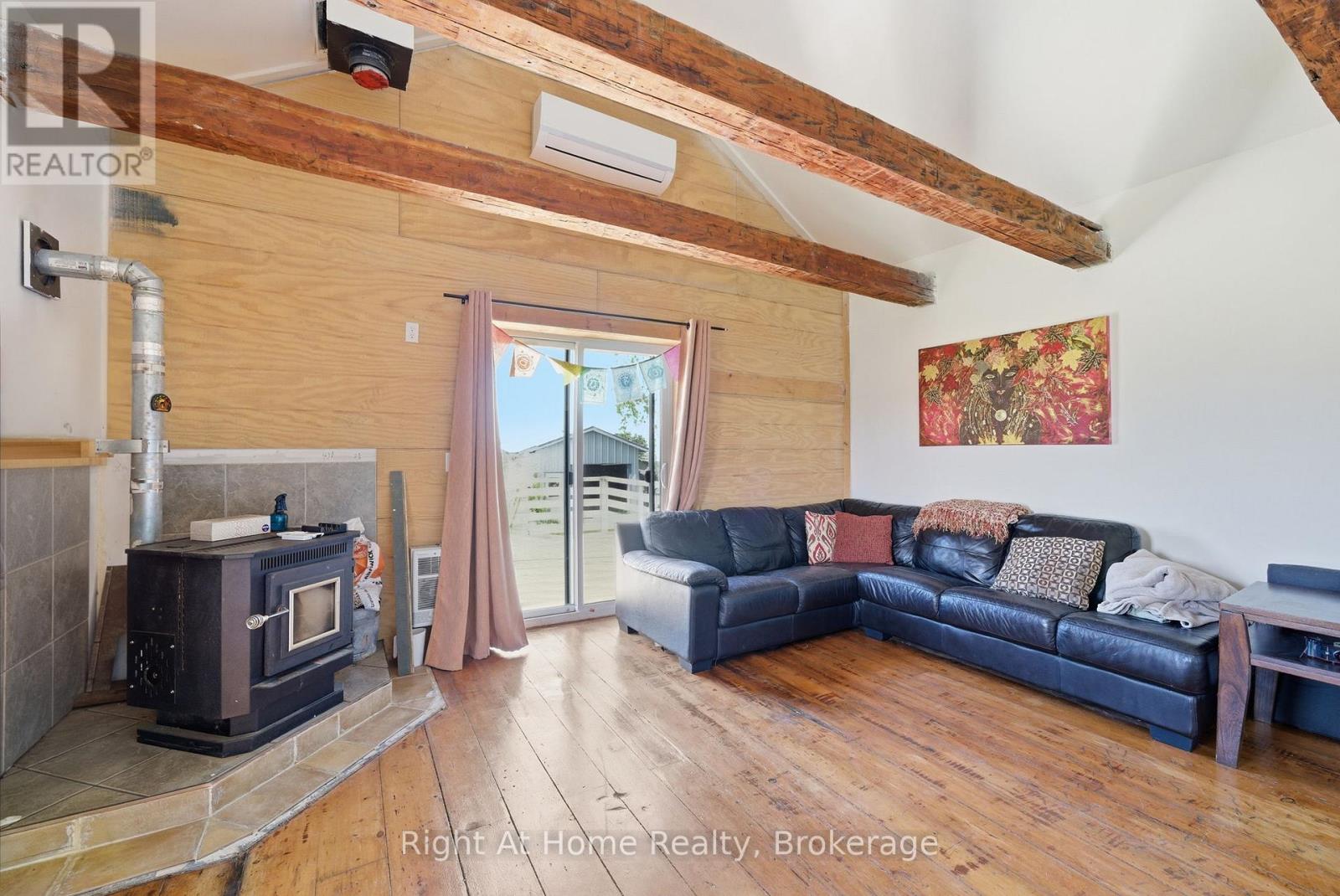 660 County Rd 19 Road, Prince Edward County, Ontario  K0K 1T0 - Photo 15 - X13638630