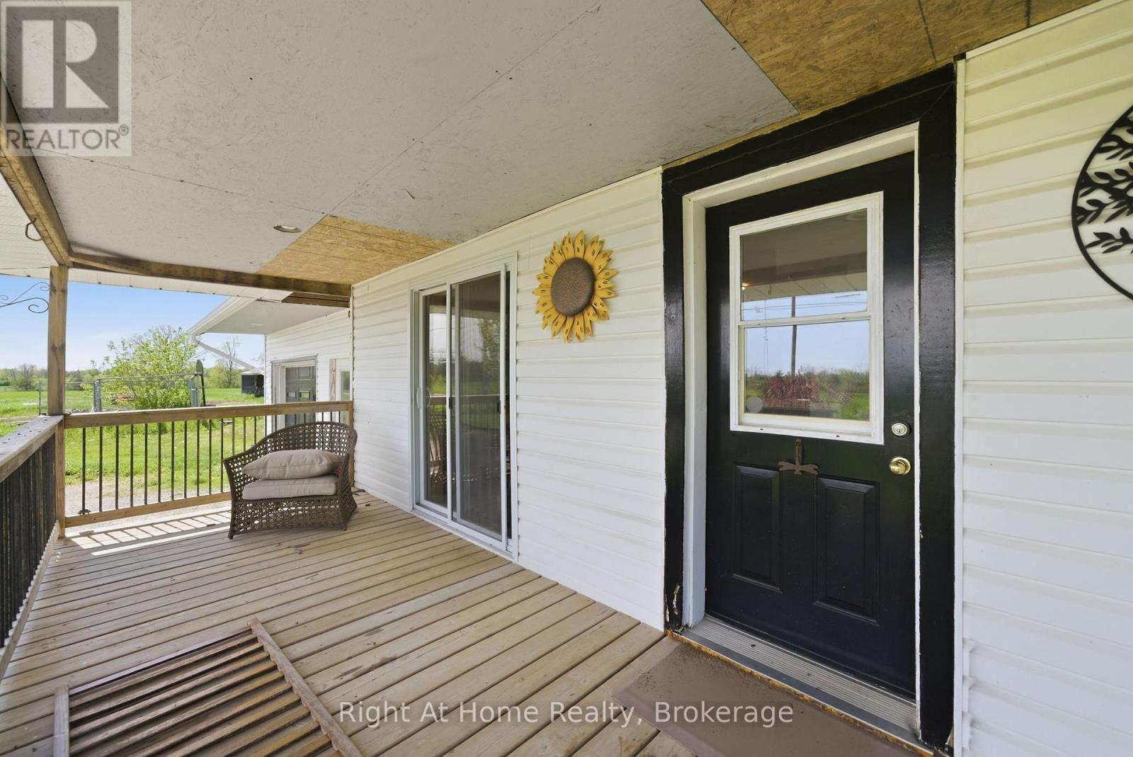 660 County Rd 19 Road, Prince Edward County, Ontario  K0K 1T0 - Photo 4 - X13638630