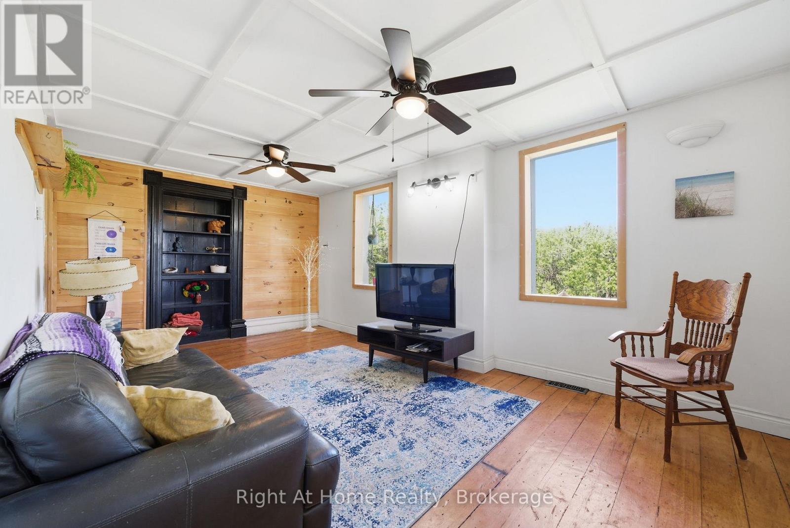 660 County Rd 19 Road, Prince Edward County, Ontario  K0K 1T0 - Photo 8 - X13638630