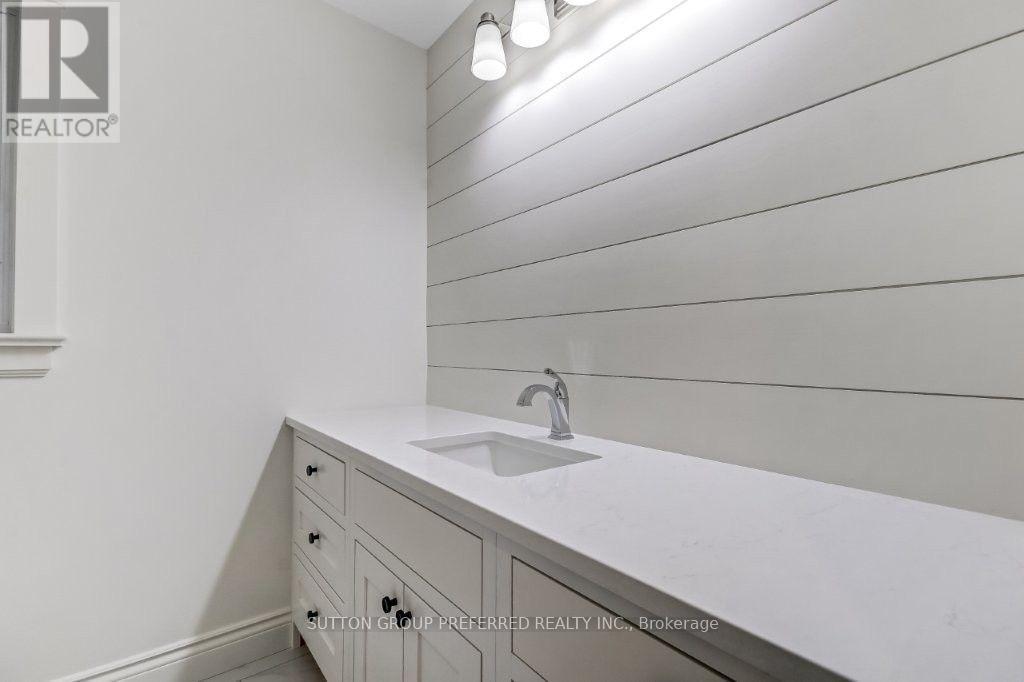 54 Lloyd Manor Crescent, London North, Ontario  N6H 3Z3 - Photo 17 - X13638694