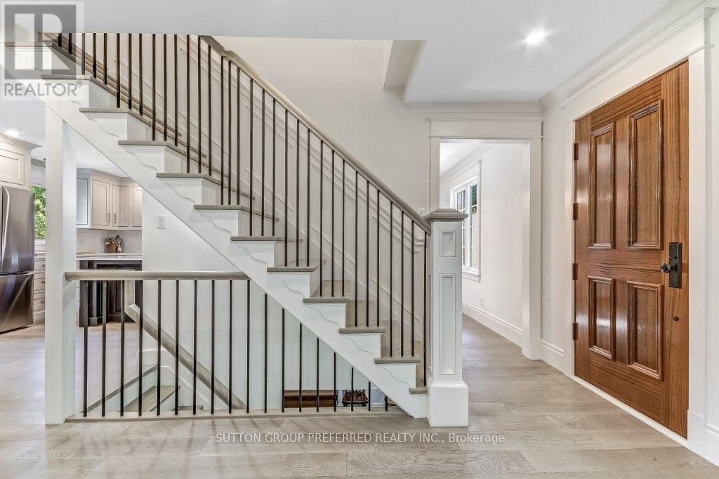 54 Lloyd Manor Crescent, London North, Ontario  N6H 3Z3 - Photo 5 - X13638694
