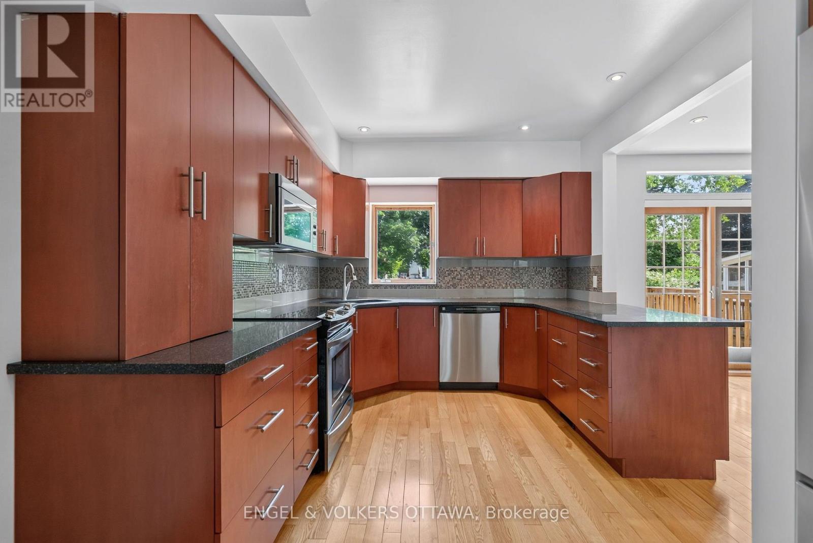 75 Ross Avenue, Ottawa, Ontario  K1Y 0N6 - Photo 10 - X13638730