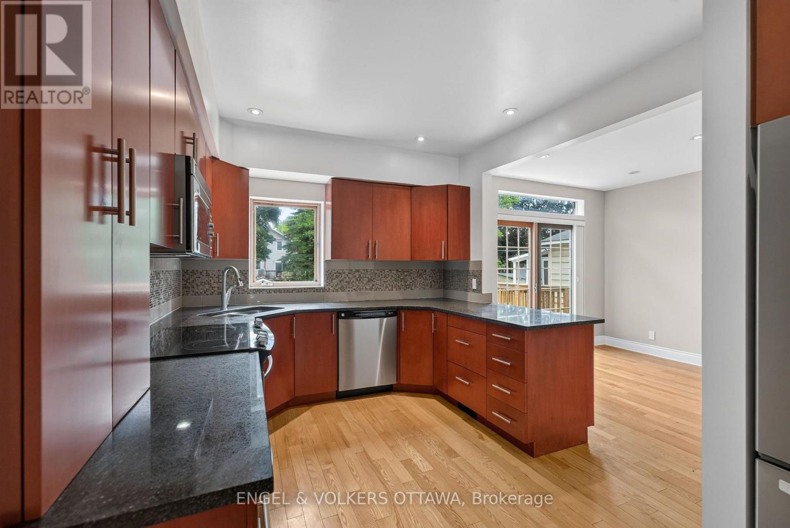 75 Ross Avenue, Ottawa, Ontario  K1Y 0N6 - Photo 11 - X13638730