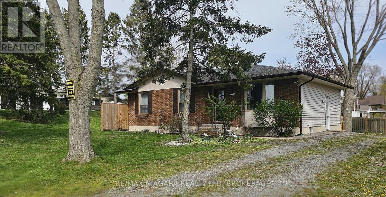 150 Elmwood Avenue, Fort Erie, Ontario  L0S 1B0 - Photo 2 - X13638506