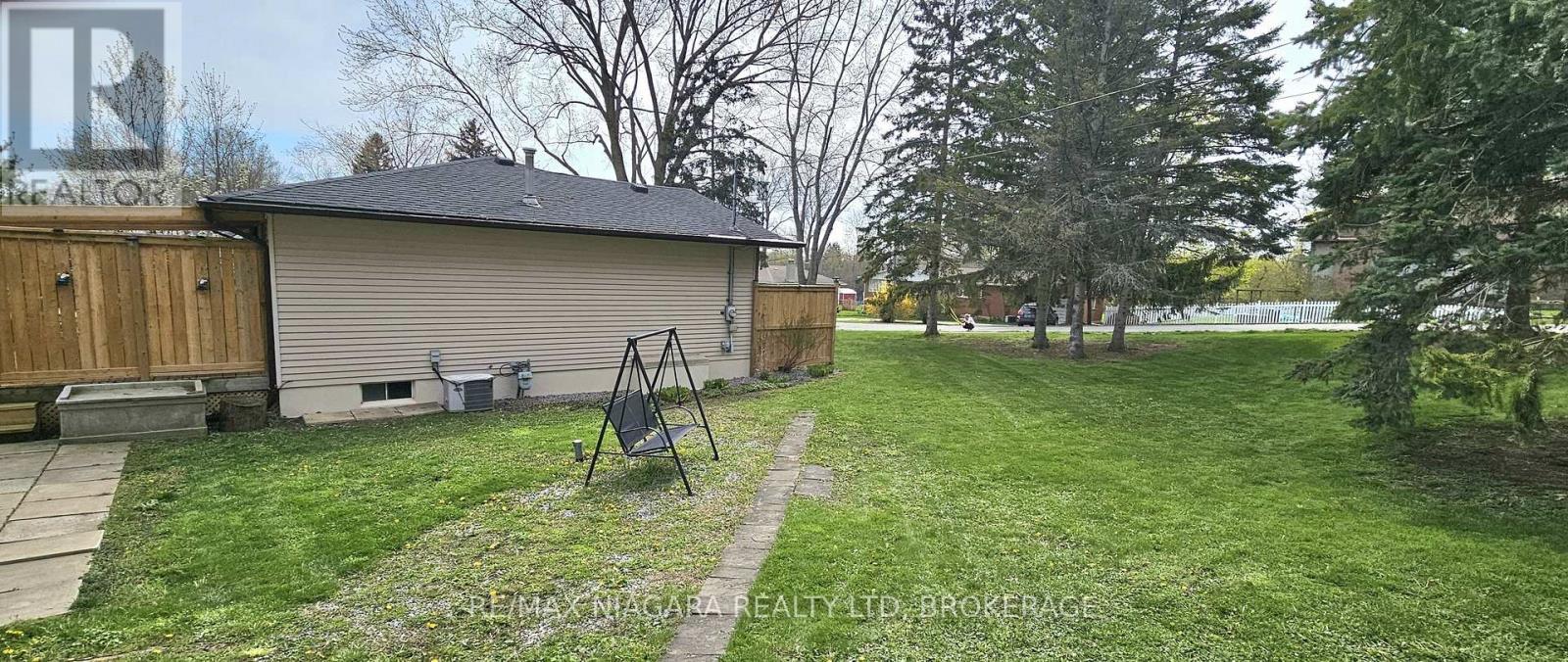 150 Elmwood Avenue, Fort Erie, Ontario  L0S 1B0 - Photo 37 - X13638506