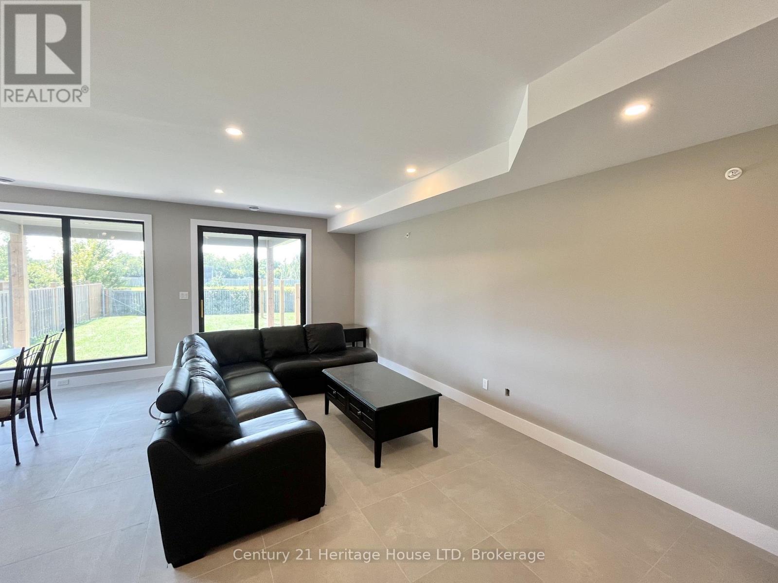 99a Moffatt Street, St. Catharines, Ontario  L2P 2L6 - Photo 11 - X13638648
