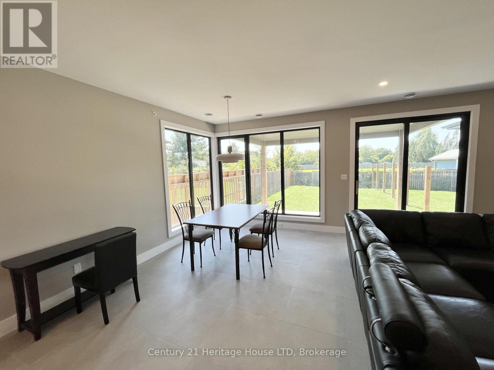 99a Moffatt Street, St. Catharines, Ontario  L2P 2L6 - Photo 12 - X13638648