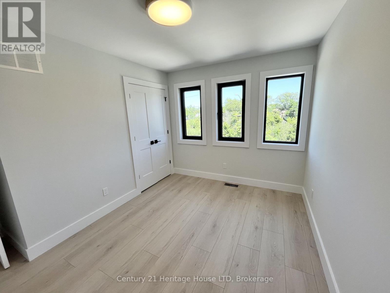 99a Moffatt Street, St. Catharines, Ontario  L2P 2L6 - Photo 22 - X13638648
