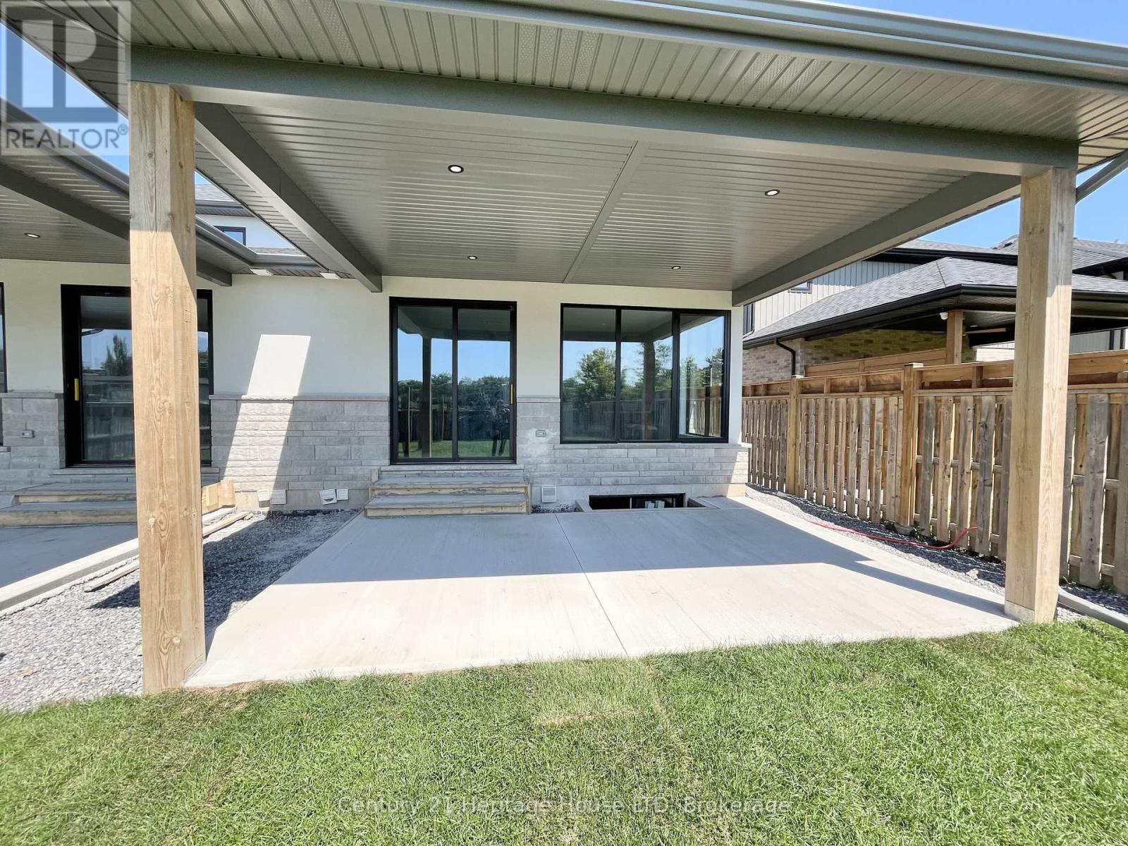 99a Moffatt Street, St. Catharines, Ontario  L2P 2L6 - Photo 30 - X13638648