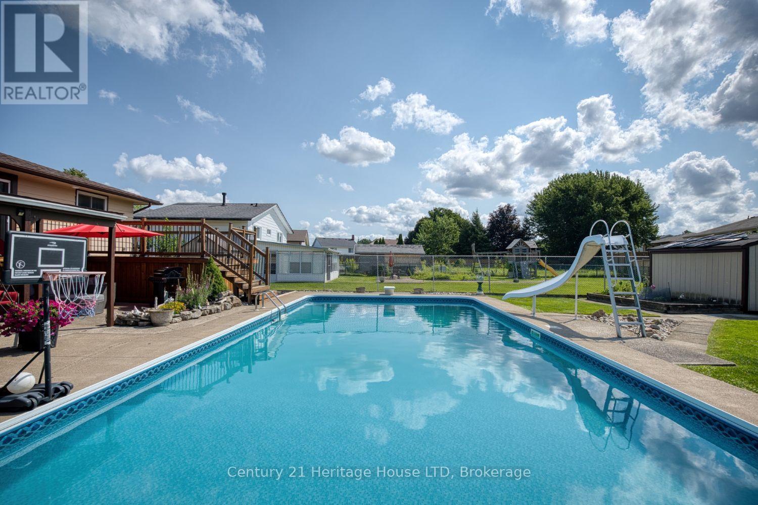8086 Paddock Trail Drive, Niagara Falls, Ontario  L2H 1X3 - Photo 33 - X13638760