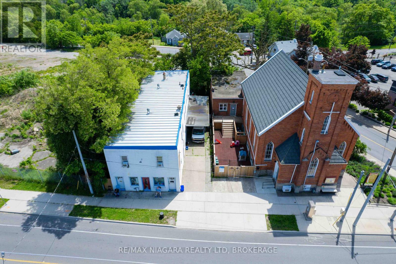 126 Queenston Street, St. Catharines, Ontario  L2R 2Z7 - Photo 3 - X13638782
