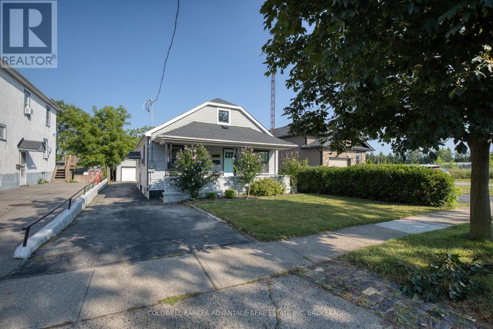205 Ross Street, Welland, Ontario  L3B 2N4 - Photo 1 - X13638830