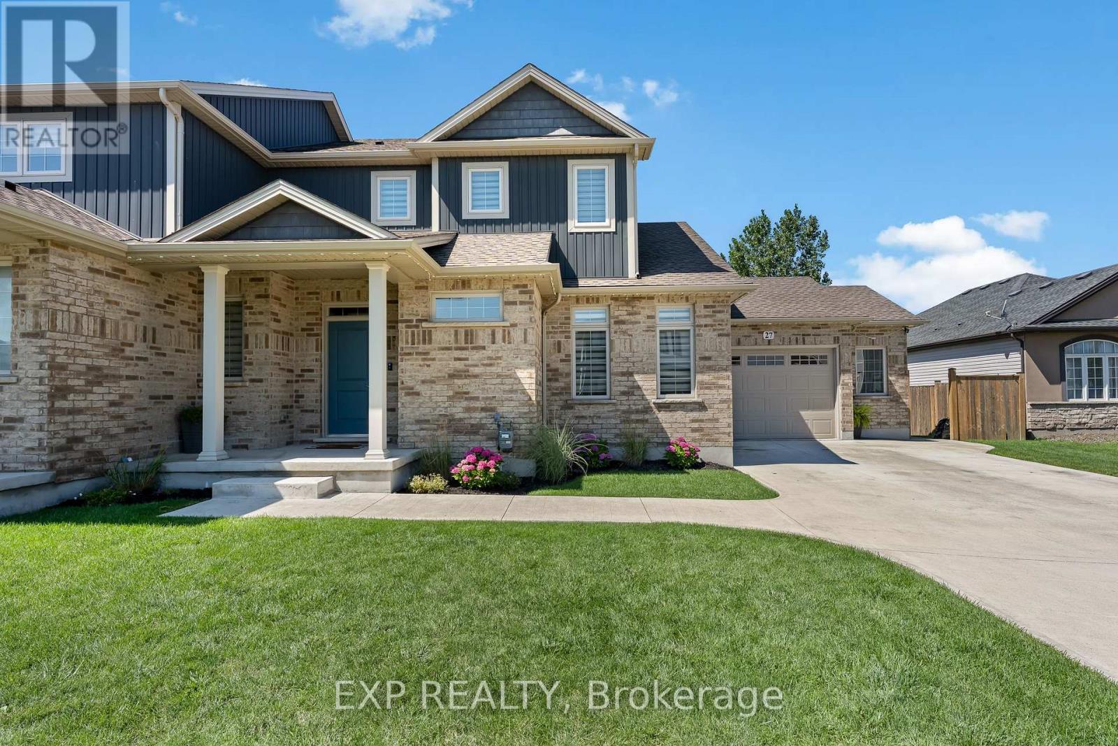 27 Corbin Street, St. Catharines, Ontario  L2P 0E8 - Photo 1 - X13638840