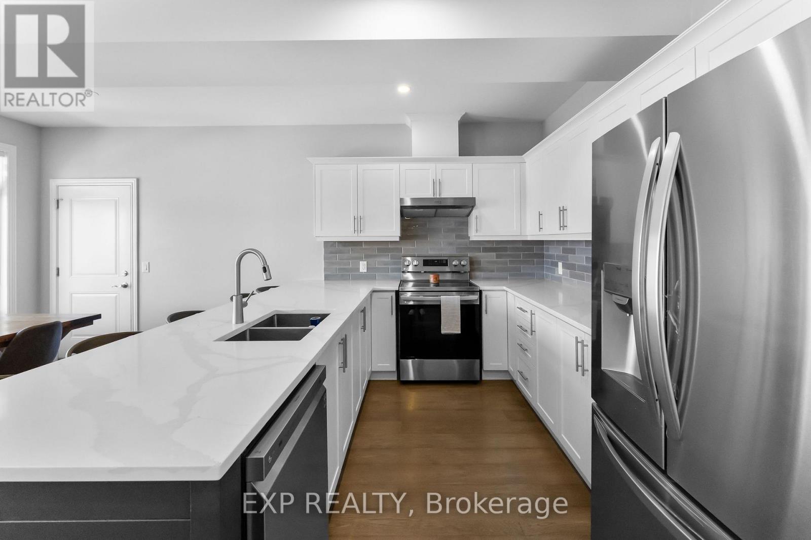 27 Corbin Street, St. Catharines, Ontario  L2P 0E8 - Photo 12 - X13638840
