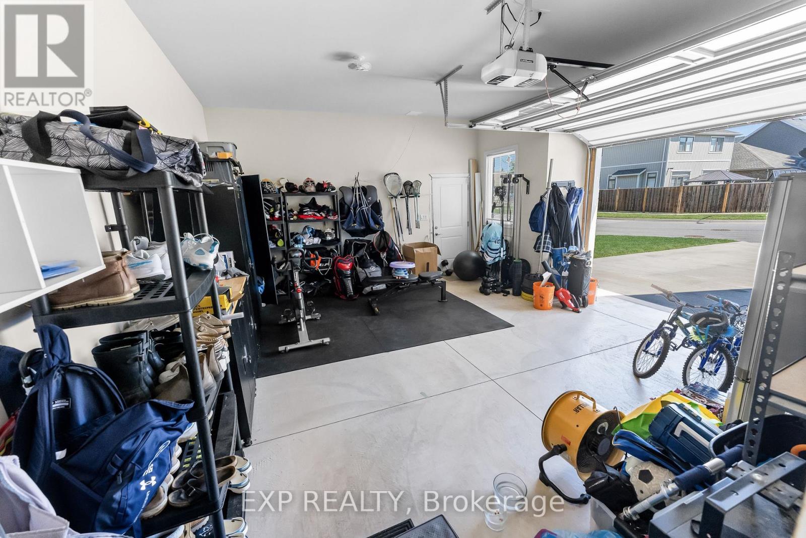 27 Corbin Street, St. Catharines, Ontario  L2P 0E8 - Photo 32 - X13638840