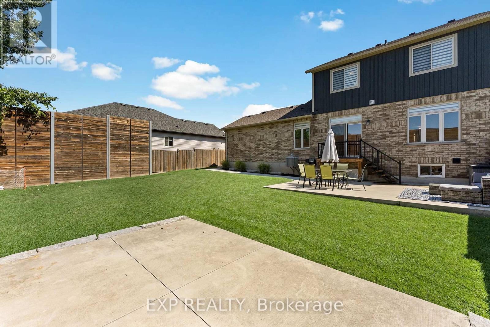 27 Corbin Street, St. Catharines, Ontario  L2P 0E8 - Photo 37 - X13638840
