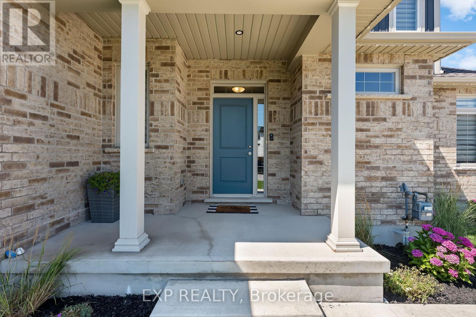 27 Corbin Street, St. Catharines, Ontario  L2P 0E8 - Photo 5 - X13638840