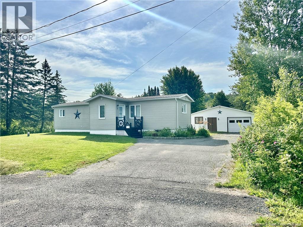 5 Philibert Street, Edmundston, New Brunswick  E3V 3V3 - Photo 1 - NB145273