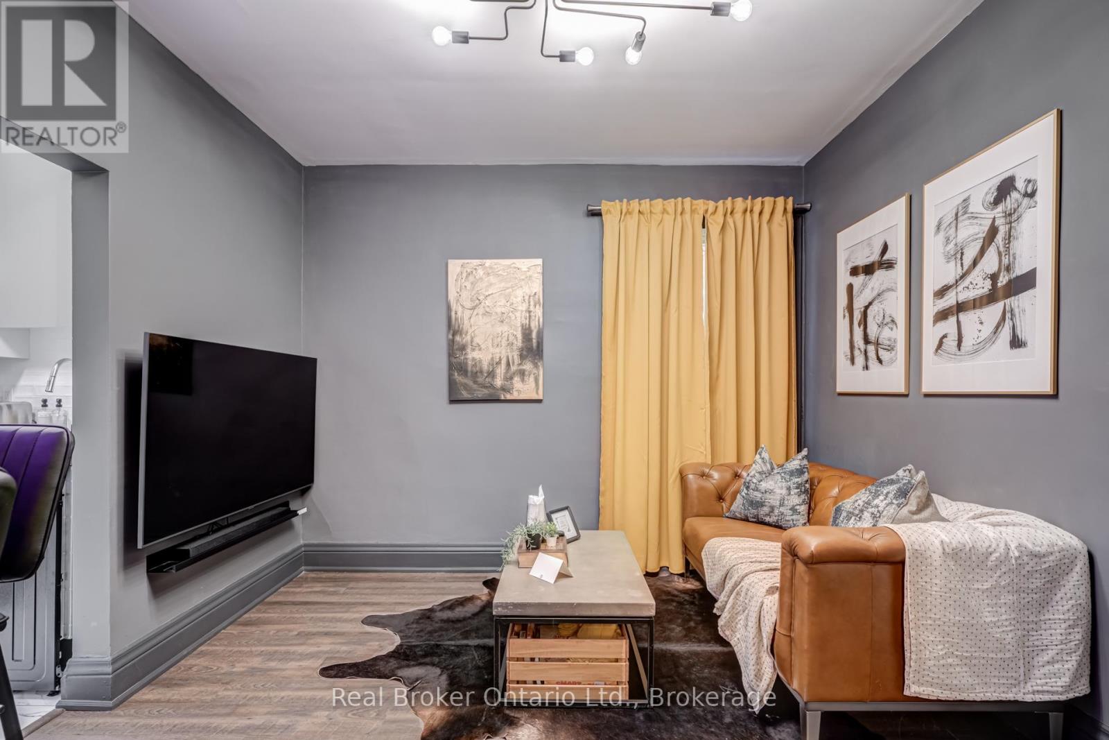 66 Nottawasaga Street, Orillia, Ontario  L3V 3J4 - Photo 7 - S13638498