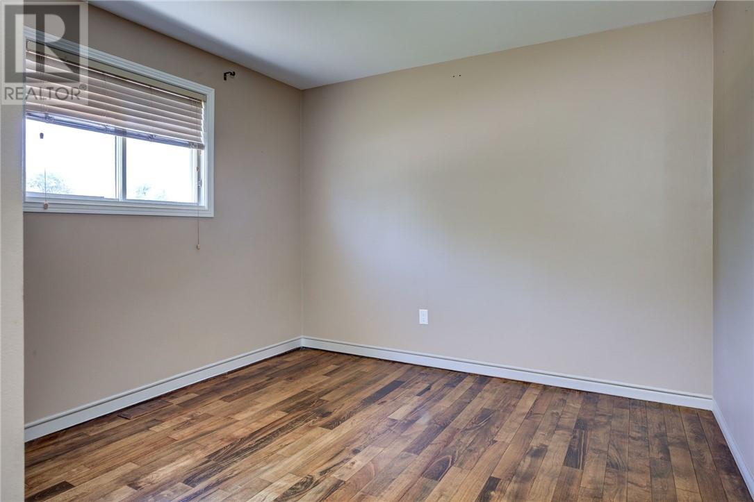 135 Ellen Street, Azilda, Ontario  P0M 1B0 - Photo 8 - 2129607
