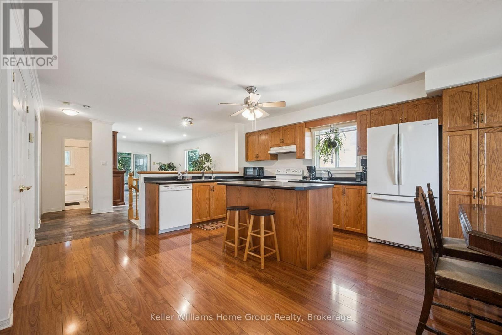 28 Peglar Crescent, Centre Wellington, Ontario  N1M 3T3 - Photo 5 - X13638532