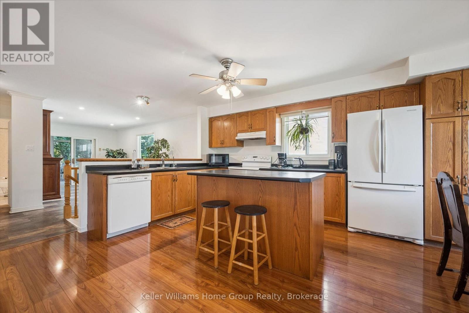 28 Peglar Crescent, Centre Wellington, Ontario  N1M 3T3 - Photo 6 - X13638532