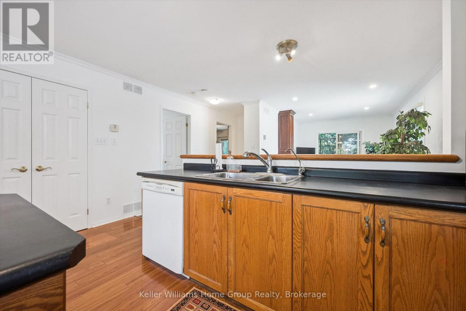 28 Peglar Crescent, Centre Wellington, Ontario  N1M 3T3 - Photo 8 - X13638532