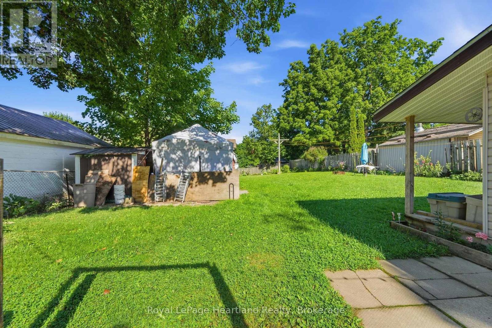 122 Fulton Street, Central Huron (Clinton), Ontario  N0M 1L0 - Photo 32 - X13638540