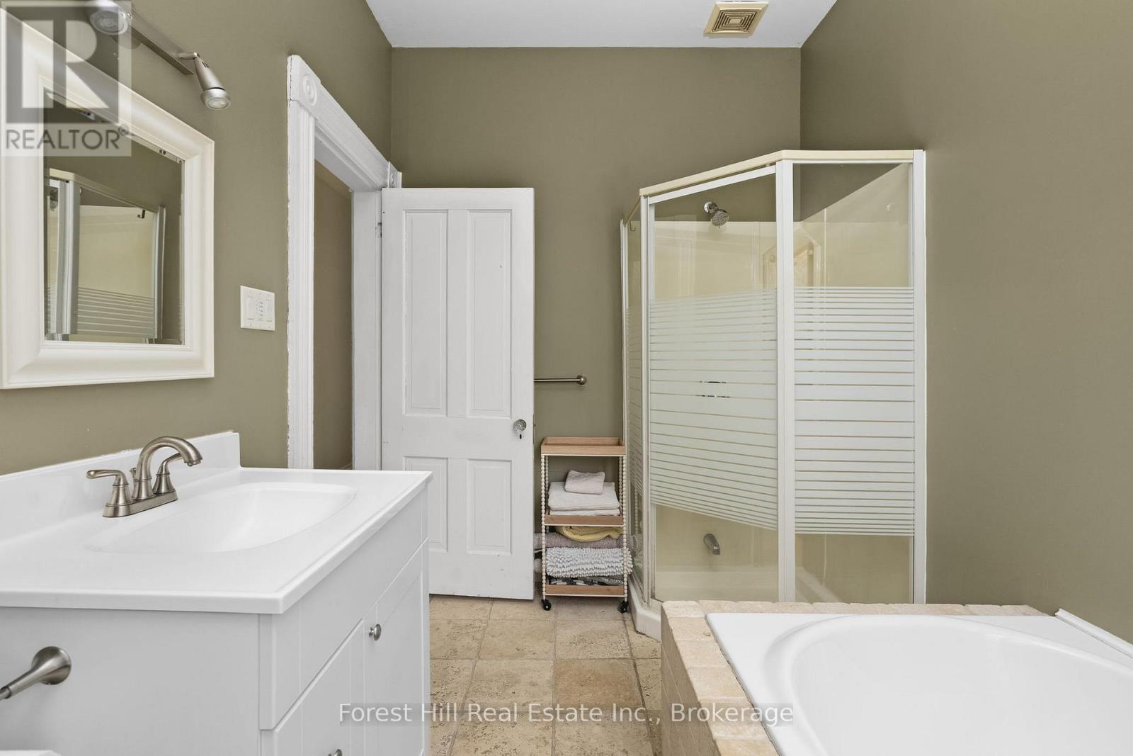 5 Lorne Street N, Huntsville, Ontario  P1H 2G1 - Photo 28 - X13638690