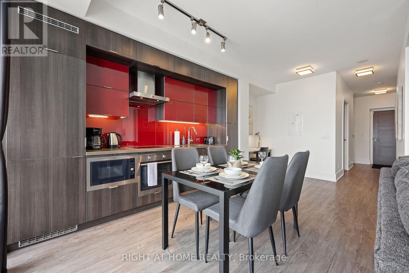 3903 - 300 Front Street W, Toronto, Ontario M5V 0E9 - Photo 2 - C13638564