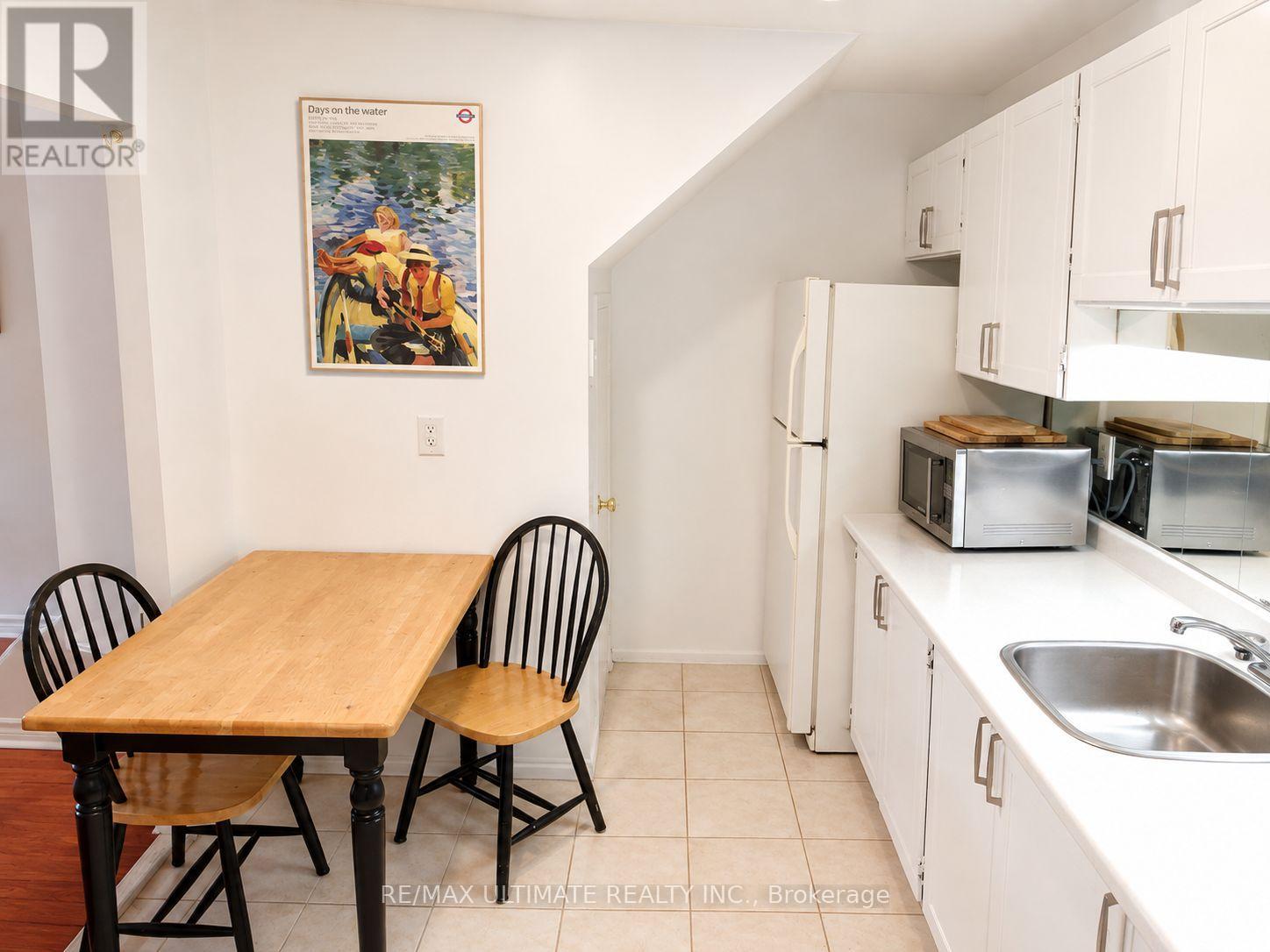 2624 Yonge Street, Toronto, Ontario  M4P 2J4 - Photo 19 - C13638678