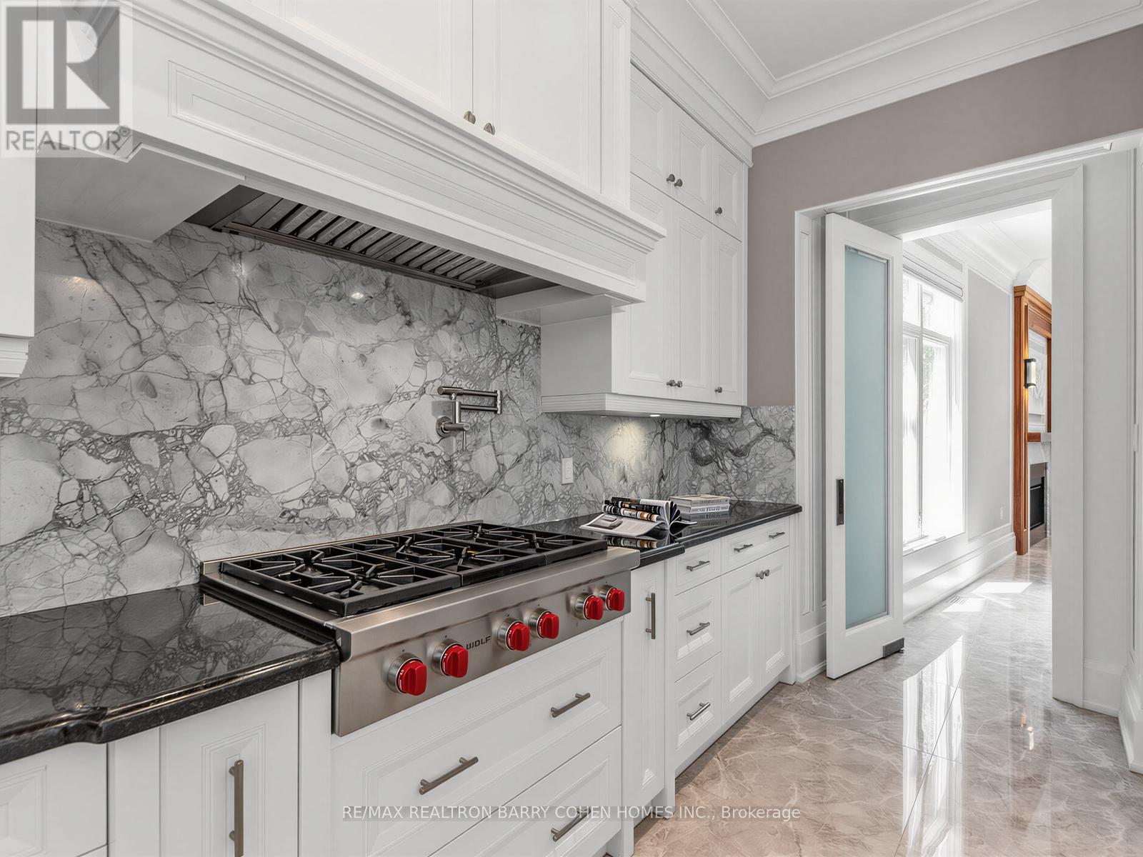 37 Chatfield Drive, Toronto, Ontario M3B 1K6 - Photo 7 - C13638732