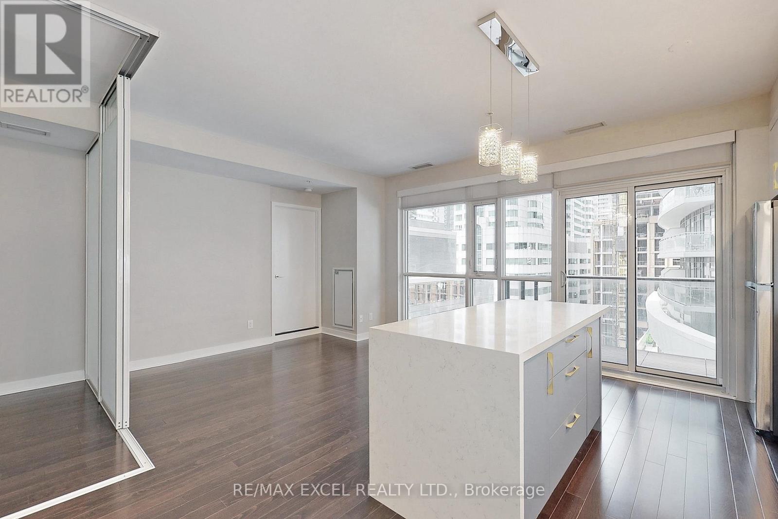 1013 - 295 Adelaide Street W, Toronto, Ontario  M5V 0L4 - Photo 15 - C13638796