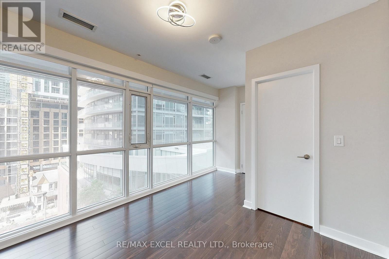 1013 - 295 Adelaide Street W, Toronto, Ontario  M5V 0L4 - Photo 21 - C13638796