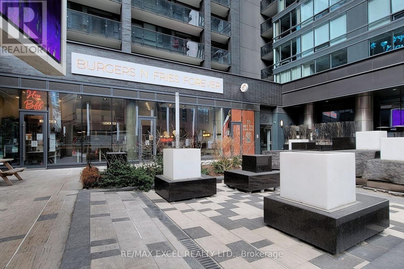 1013 - 295 Adelaide Street W, Toronto, Ontario  M5V 0L4 - Photo 38 - C13638796